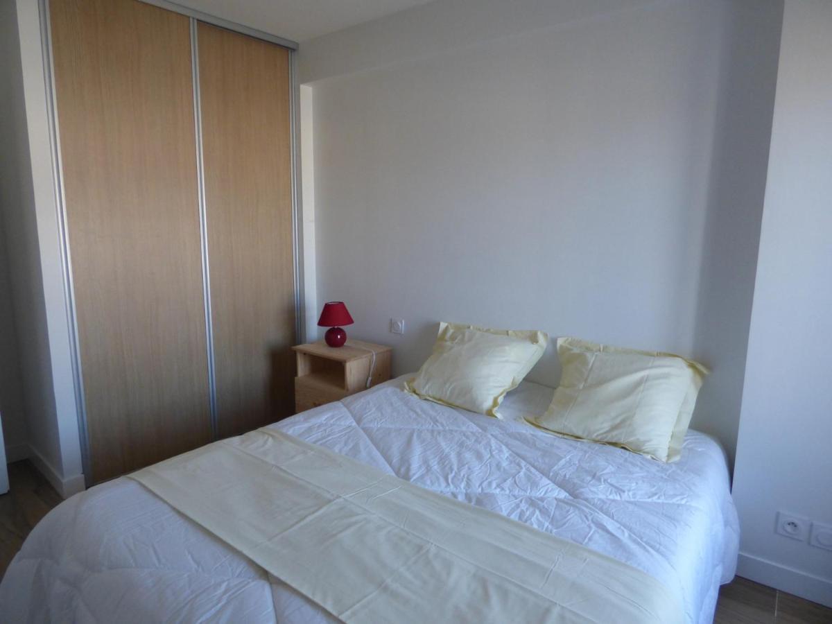 2 Pieces Au Coeur De La Rochelle, Ideal Pour 2 Personnes - Fr-1-551-33 *